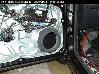 showyoursound.nl - Fiat Stilo SQ install - Stilo Sound - mdf_ringen.jpg - Hans heeft van MDF ringen gemaakt naar het model van de originele speaker en de binnenzijde van de deur gedempt.